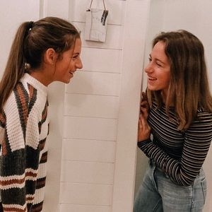 Meet your Posher, Ella